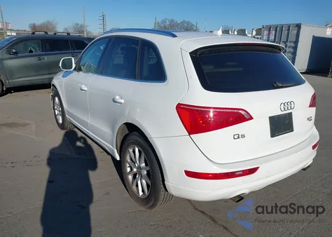 2011 Audi Q5 Premium Plus z USA, uszkodzony, nr VIN WA1LFAFP5BA034903